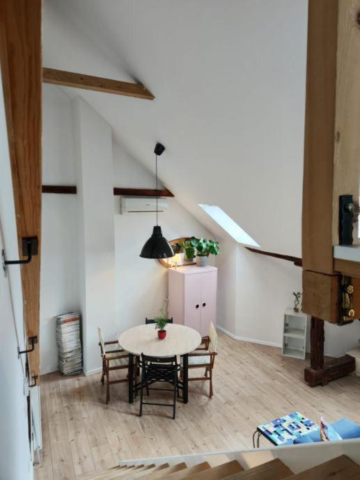 Art / Peaceful / Historical City Center Apartment Zagreb Luaran gambar